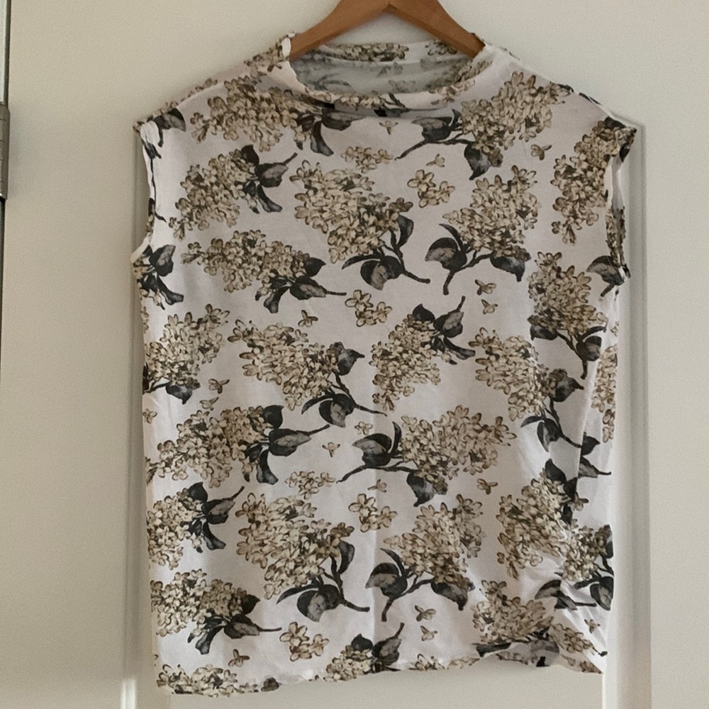 Elegant top